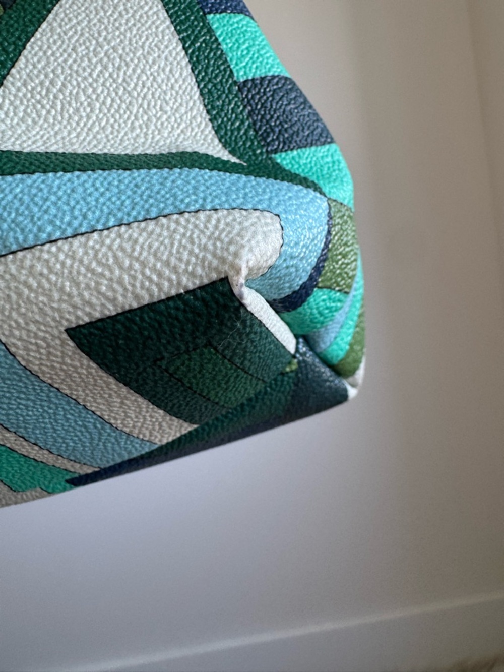 Authentic green leather Emilio Pucci mini pouch bag - Picture 8 of 9